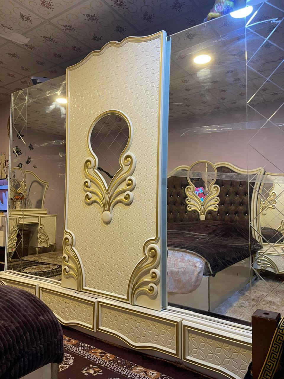 غرفة جديدة سعرها 850 مع الشد والنقل داخل الموصل
للاتصال ***********
