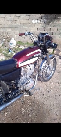 موجود موتور بارت للبيع السعر 200 وبي مجال شيء قليل  07724497018