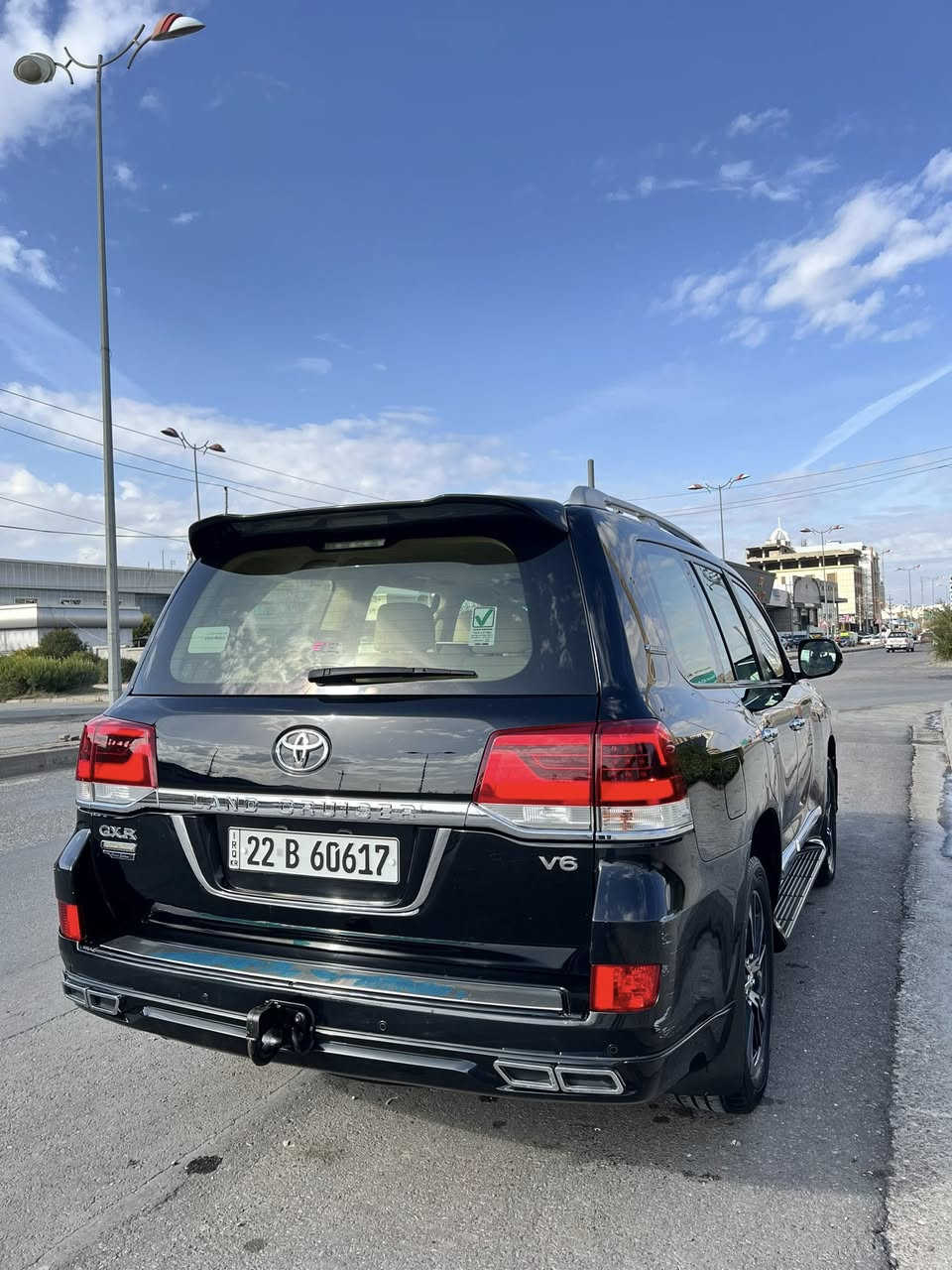 Toyota Land Cruiser 2017
***********
***********
تويوتا لاندكروز ٢٠١٧ 
لاندكروز خليجي ماشيه ٩٠ الف كم زيرو اربيل سياره نضيفه و بدون اي نواقص ٣٦٠ درجه كاميره السياره بيها شبرين تعديل بس. رقم جديد و السنويه جديده ثاني يوم تحويل سعر ٥١٠ ورقه و بيها مجال
