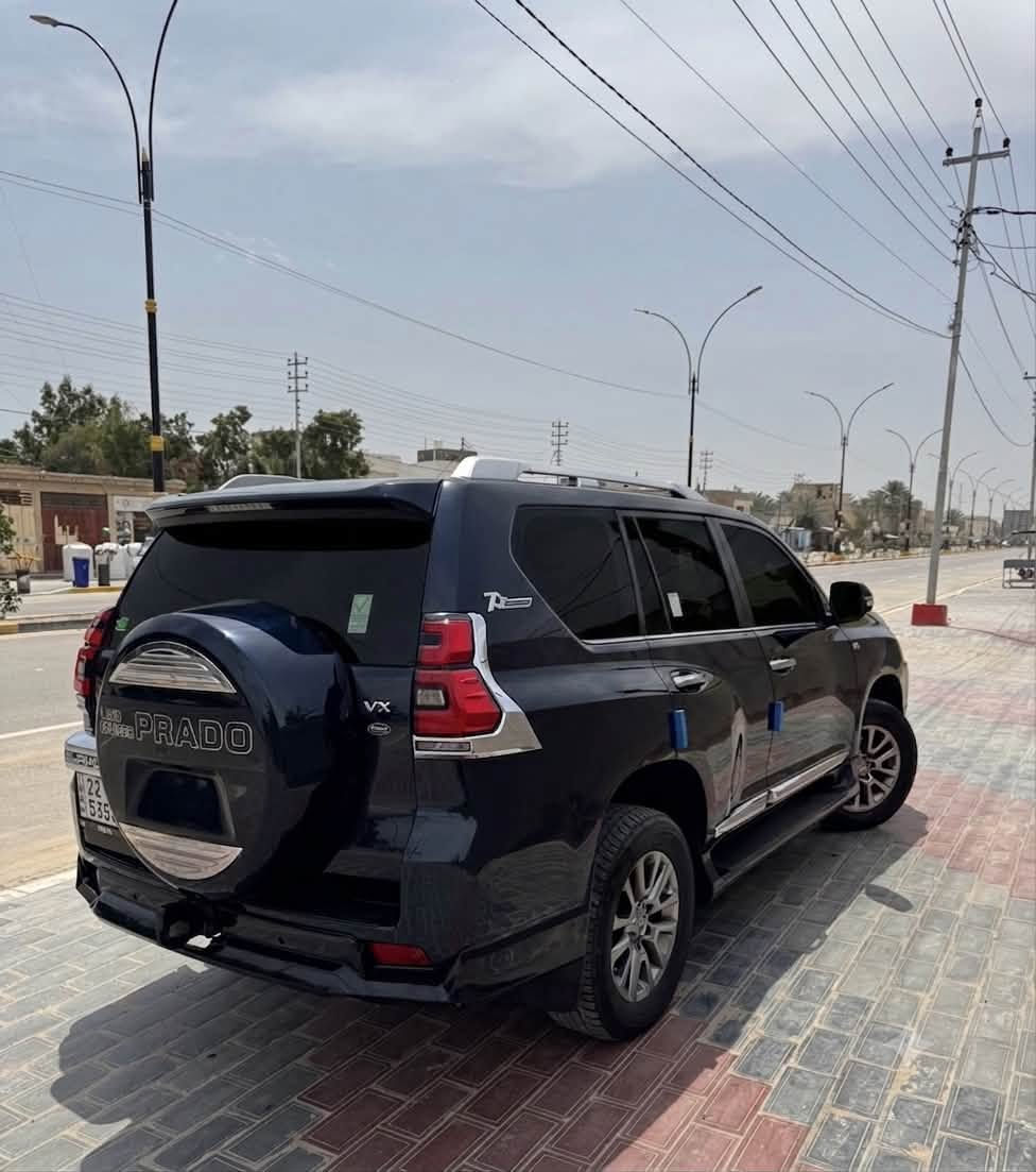 ((للبيع فقط)) السعر 380 ورقة وبيها مجال
برادو موديل 2018  لون كحلي نيلي طوخ مواصفات vx فول مواصفات لكزز سيارة شركة ساز مكفولة من الدعامية للدعامية حتى بارد مابيها ومغلفة ppf بالكامل ومضلله بالسنوية تضليل كامل رقم اربيل دولي باسمي تحويل ثاني يوم  سيارة جديدة كل نقص مابيها كير محرك حدادية على وضع الشركة تخم تاير جديد وفول :
بصمة
فتحة
كشنات جلد+ كهرباء + تبريد 
كيجات لكزز
تحكم ستيرن جهتين 
3 شاشات تطبيق 
تشغيل عن بعد
عدسة لايت متحركة 
محرك 6 سلندر 4000
صاج بالدشبول 
ويل كب حجم 18
ومعروفة مواصفات الVX 
ماشية 127 الف كيلو حقيقي 
السعر 380 ورقة وبيها مجال بسيط
عنوان كربلاء للاستفسار ***********
