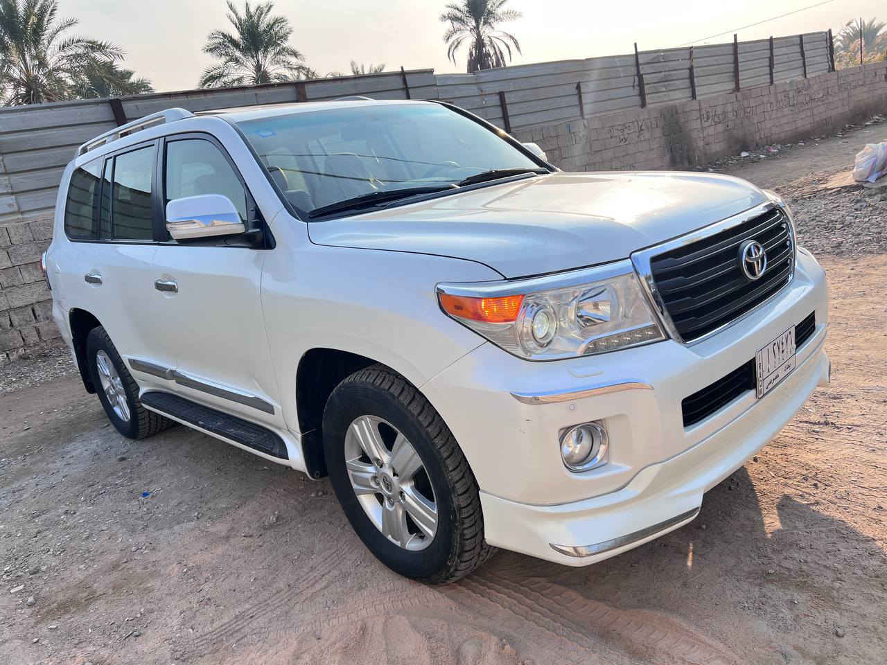 يالله لاندكروز مونيكه فطيم، 2012بغداد) فول مواصفات فتحه بصمه تحكم ستيرن كشن جلد اشاير بلمري كشن كهربائيّ 6سلندر شاشه كمره رادرات فور ويل ماشيه 150كفاله عامه السياره واسط الصويره ‎0772 949 1838
