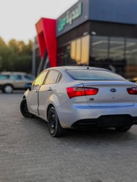 كيه ريو 2015 مصبوغه عام اثر جراد رقم انكليزي ل2030 كير ومحرك خير من ال...