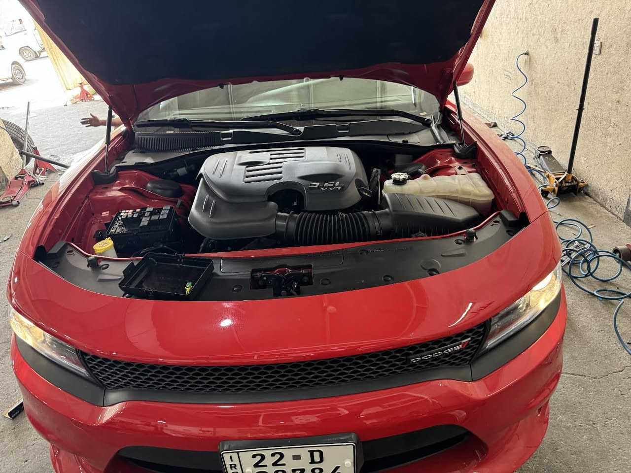 السلام عليكم
مكلف بلنشر
جارجر موديل 2022 رقم اربيل الدولي باسمي سنوية لون مميز احمر طماطي تحويل ثاني يوم جي تي اصل ماشية 38 حادثها بسيط جدا بلجامغ الخلفي بدون اي دواخل بدون ايرباك صور الحادث مرفقة بلمنشور وبيها كلير بامريكا باب وشوية من التكمة السعر 290 ورقة وبيها مجال للاستفسار الاتصال او وتساب        ‭0780 332 2236‬
