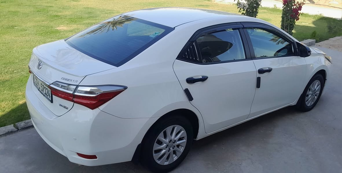 السلام عليكم كورلا للبيع خليجي مكفوله  ابيض ثلجي سياره جديده معنى كلمة موديل  17 محرك 20 ماشيه 115 اربيل بسمي سنويه وهزه جدد  كير 7نمر صبغ الدعاميه الخلفيه وشويه شبر بالدوسه جوه الباب  يعني مو بالحديد السعر 163 مجال قليل العنوان الفلوجة الصقلاوية شراي يتصل *********** /  ***********
