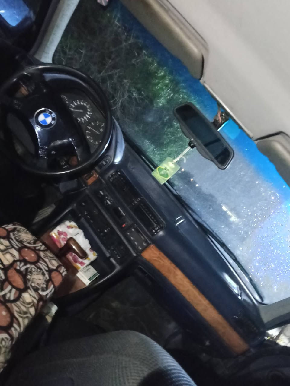 بي أم حجم 730 موديل 94 رقم جديد ويل جديد طخم تاير4 جديد صدر نص عمر /للبيع او مارس حسب القناعه صبق جماليه فقط تبريد شقال


**إذا كنت صاحب هذا الإعلان وتريد حذفه لأي سبب، رجاءا أرسل رسالة إلى الدعم الفني**