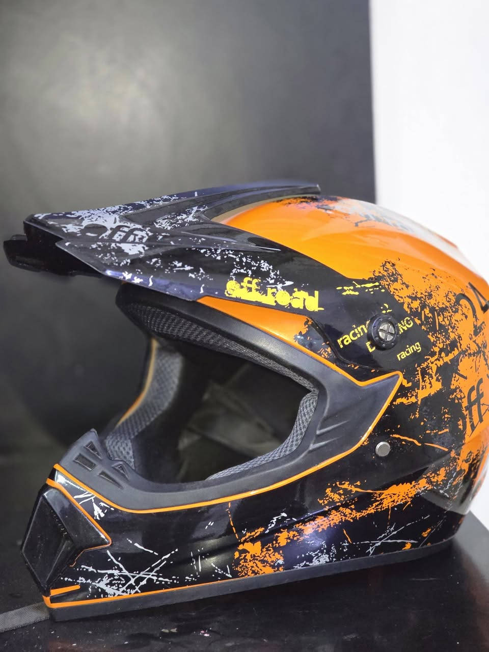 تلث خوذ للبيع اول ثنين جديد الثالث مستعمل نظيف


**إذا كنت صاحب هذا الإعلان وتريد حذفه لأي سبب، رجاءا أرسل رسالة إلى الدعم الفني**