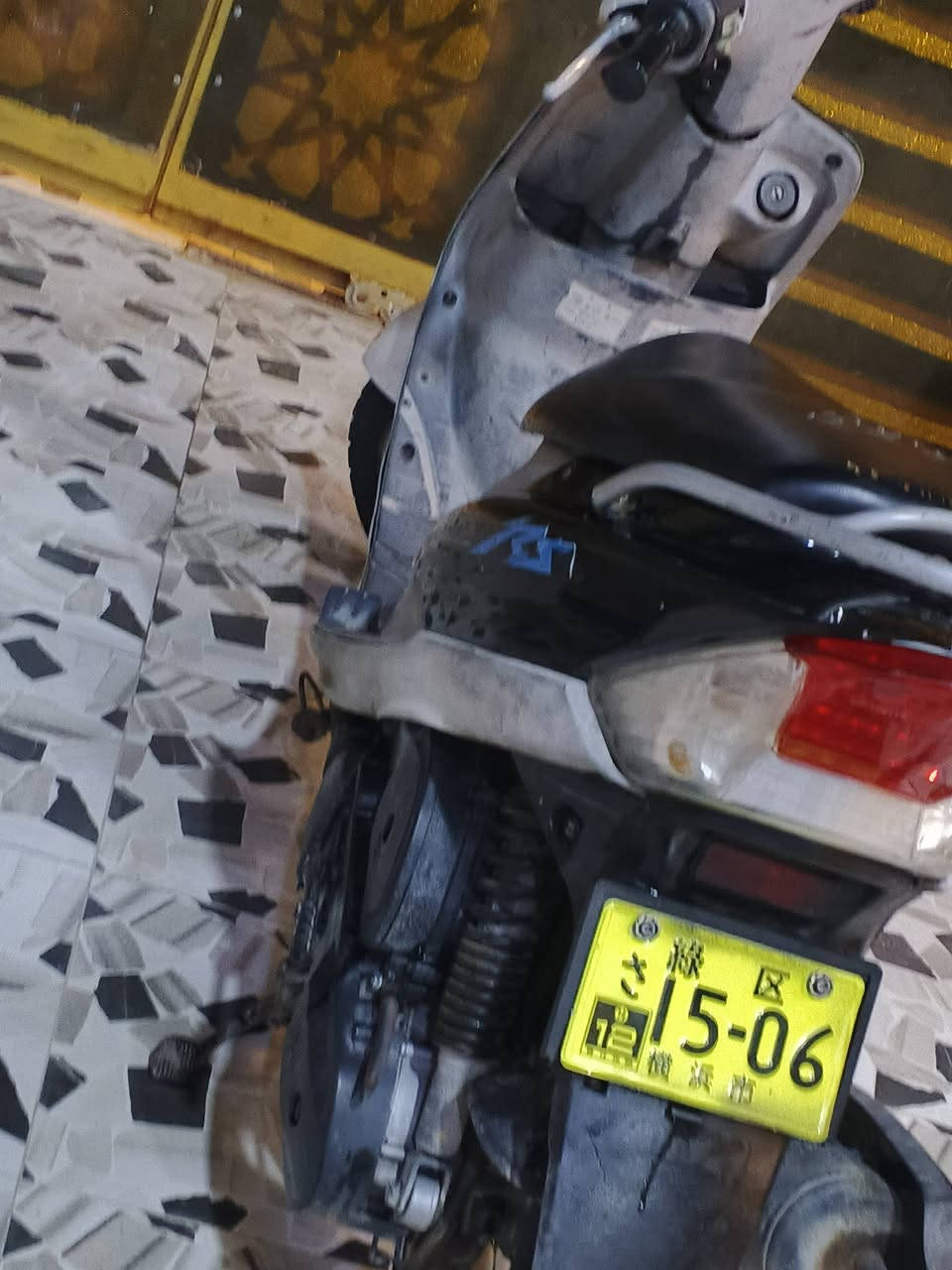 ماكس قچمه للبيع دراجه حلوه نظيفه شلعه معدل مابيهه اي نقص دراجه رنبه كامله من كلشي مختمه كلشي شغال وابلادي
السعر750,وبيهه مجال ابي الخصيب 
***********
