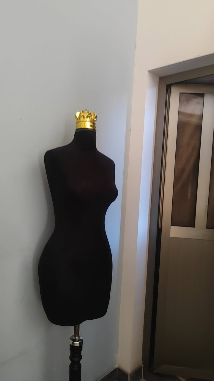 السلام عليكم رمضان كريم مليكانه للبيع سعرها( ٣٥ )وبيها مجال جديده مامستخدمه ولا تعبانه مكاني الدوره حي دجله‏
‏‪0771 746 5108‬‏
