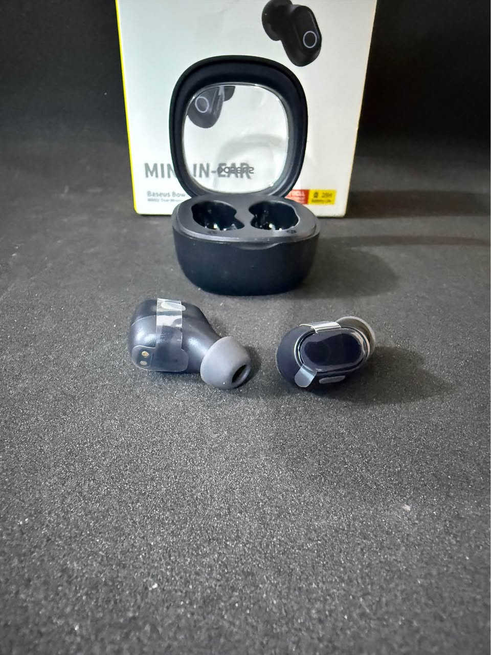 سماعة ماركة Baseus Bowie WM02 

جديدة لوك أصلية

الاتصال: تدعم تقنية Bluetooth 5.3، مما يوفر اتصالاً مستقراً واستهلاكاً منخفضاً للطاقة لمسافة تصل إلى 10 أمتار

توفر السماعة 30 ساعة مدة استخدام مع علبة الشحن

تدعم تقنية الشحن السريع من Baseus؛ حيث يوفر شحنها لمدة 10 دقائق فقط نحو ساعتين من الاستماع

الأداء: تتوفر فيها وضعية "الزمن المنخفض للغاية" (Low Latency) بمعدل 0.06 ثانية، وهي ميزة مثالية للألعاب لضمان تزامن الصوت مع الصورة بشكل مثالي

يمكنك تخصيص إيماءات التحكم باللمس والبحث عن السماعات المفقودة من خلال تطبيق Baseus الرسمي

السعر 25 ألف والتوصيل مجاني كل العراق 🚚

للحجز والاستفسار مراسلة الصفحة 

رابط واتساب مباشر الي يريد يراسلني 👇

https://wa.me/message/ANGQMMLUZKO4C1 بغداد, العراق


**إذا كنت صاحب هذا الإعلان وتريد حذفه لأي سبب، رجاءا أرسل رسالة إلى الدعم الفني**