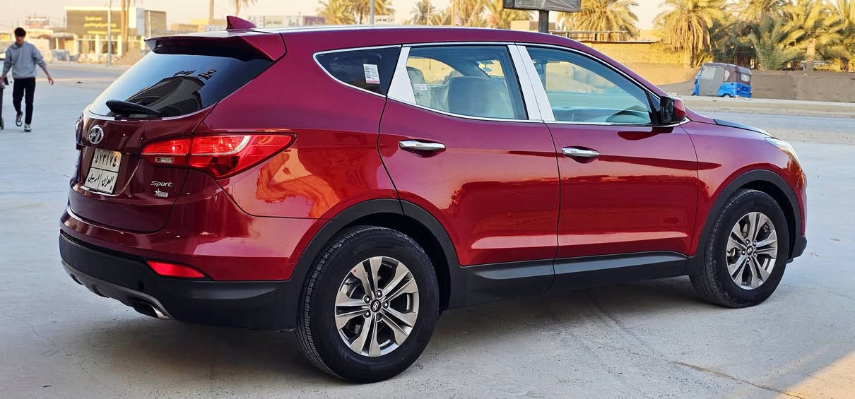 السلام عليكم 
للبيع سنتافي 2016 سبورت وارد امريكي كلين بدون حادث لسونار مرفق بلمنشور
رقم اربيل رقم الاماني سنويه نافذه 
موصفات السياره
ارباكات سليمه 
محرك 2400GDI مكفول 
كير اوتو عادي 6نمر 
داخل بيجي لونين 
تحكم استيرن جهتين 
3انضمت قياده 
1سبورت رياضي 
2نورمال عادي 
3ايكو مكثف بانزين 
منضومات زنون 
شاشه تاب 
كامره دواره 
حساسات خلفيه 
ويل كب اكروم
ليدات نيكل
مثبت سرعه 
مانع انزلاق 
اتركشن
انحدار جبلي 
هيترات مري+ستيرن
وباقي الموصفات معروفه
تخم تاير جديد 
حداديه اماميه خلفيه جديد 
منضومت احتراق جديد 
السياره مال جناي مناقصه اي شي 
مكان السياره بابل 
السعر 148
***********
***********
