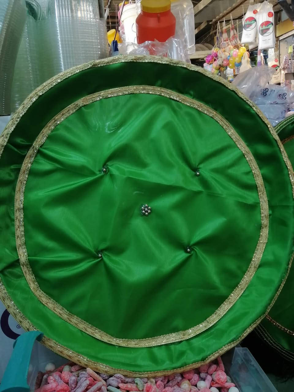 صينية عمل يدوي درجه اولى
السعر 7000
سوق الكوفه الكبير فرع العلاوي
يوجد توصيل داخل النجف والكوفه 
***********

