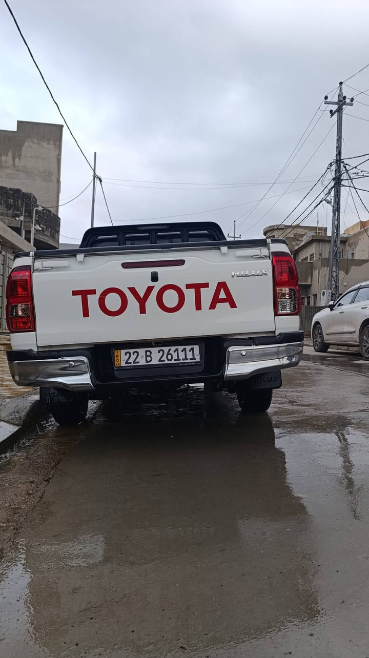 السلام عليكم
للبيع 
 تويوتا هايلوكس مرزي 
الموديل 2020 ناصي 
اللون ابيض 
رقم اربيل جديد مميز 
سنويه ب اسمي جديدة 2031
هزة جديده هزتها 100 بالمئة وصل الهزة موجود 
السياره وضع شركة كفالة عامة من الدعاميه للدعاميه 
محرك مامفتوح شرط 
كير شرط 
تدفئة تبريد شرط شركة 
بدون ضرر 
بدون قطرة صبغ او معجون 
بيها بارد قليل كد شبر ب الباب 
كما مذكور كل التفاصيل في الفيديو 
كل شي ذاكرلك بالفيديو 
ماشية 116
شاشه 
كاميرة 
6 سماعات 
السياره جاهزة 
شرط التحويل
السياره نضيفه وجاهزه 
السعر 230 وبيها مجال 
للاستفسار اكثر 
***********
***********
