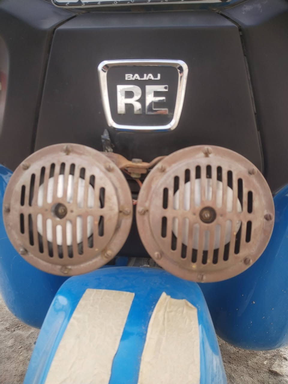 سلام عليكم شباب هورنات للبيع موسسه الرقم ***********
