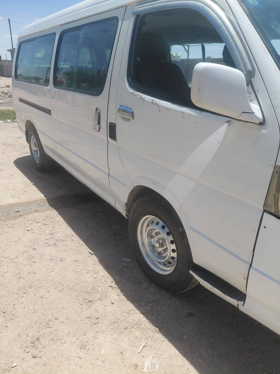 جنبي H1 2014 رقم انكليزي بأسمي تحويل مباشر ، محرك كير اكسل خير من الله،  تبريد شغال محور كمبريسر 17 ، دوشمة نضيفة ، بيها بارد بالكصة وصبغ شبرين جوة قبق البانزين ، السعر 82 وبيها مجال بسيط ، مكاني ابو غريب ***********
