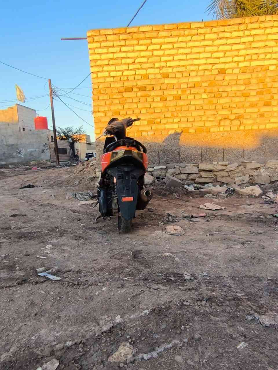 سلام عليكم دراجه اف اس للبيع. الدراجه كامله الكهربائيات وهورن ونكره سلف الدراجه مفتوحه بوش وبستم مبدل ولدراجه سريعه كلش وناعمه بشغل نقصها بس السواده كدام الكشن السعر 225 رقم الهاتف *********** العنوان بسماوه ال معالي قرب محطة الغاز
