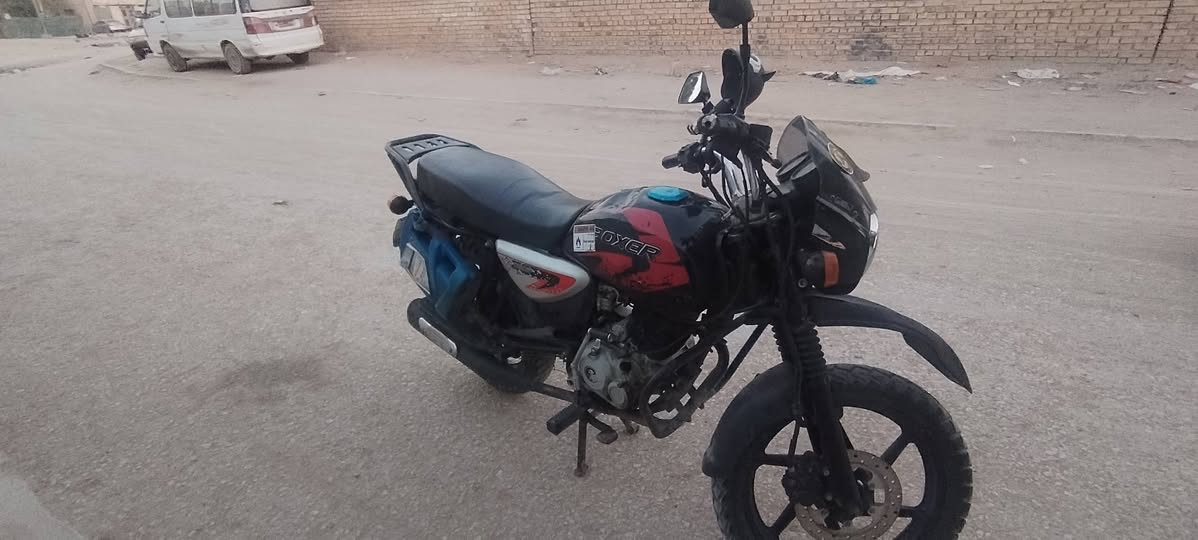 السلام عليكم بوكسر موديل 22 ارواق اصولي الدراجه مجفته تجفيت شركه  السعر 1300 وبيها مجال 
كربلاء الجاهز ***********
