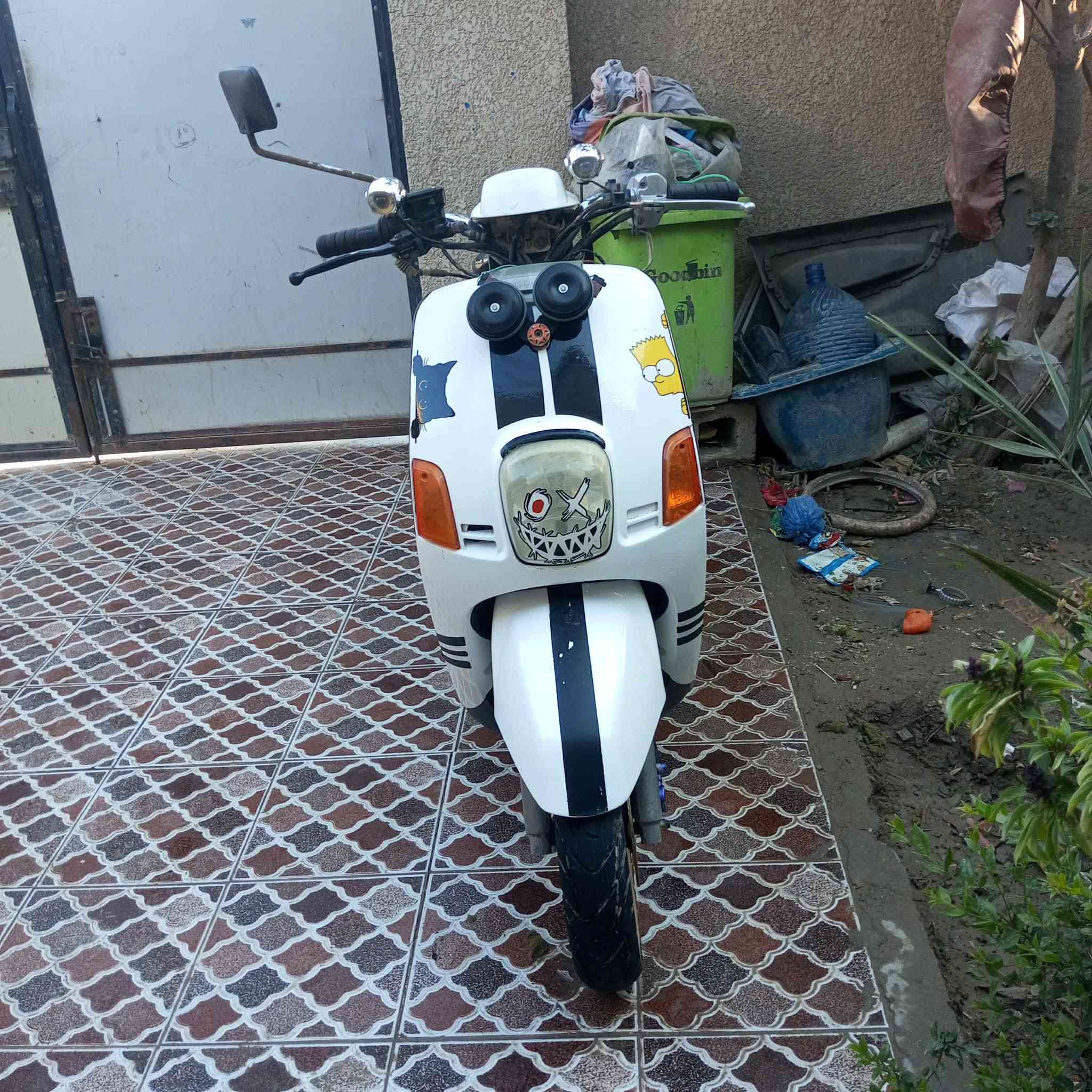 سلام عليكم مدراجه بوليس 
بوشه 55 
الدراجه خير من الله تايرات جديده كهربائيات  كله شغاله 
منفيس ومكاتبه فقط مكان الدراجة بغداد أبو غريب 
اني مكلف بنشر رقم صاحب دراجة *********** السعر 450
