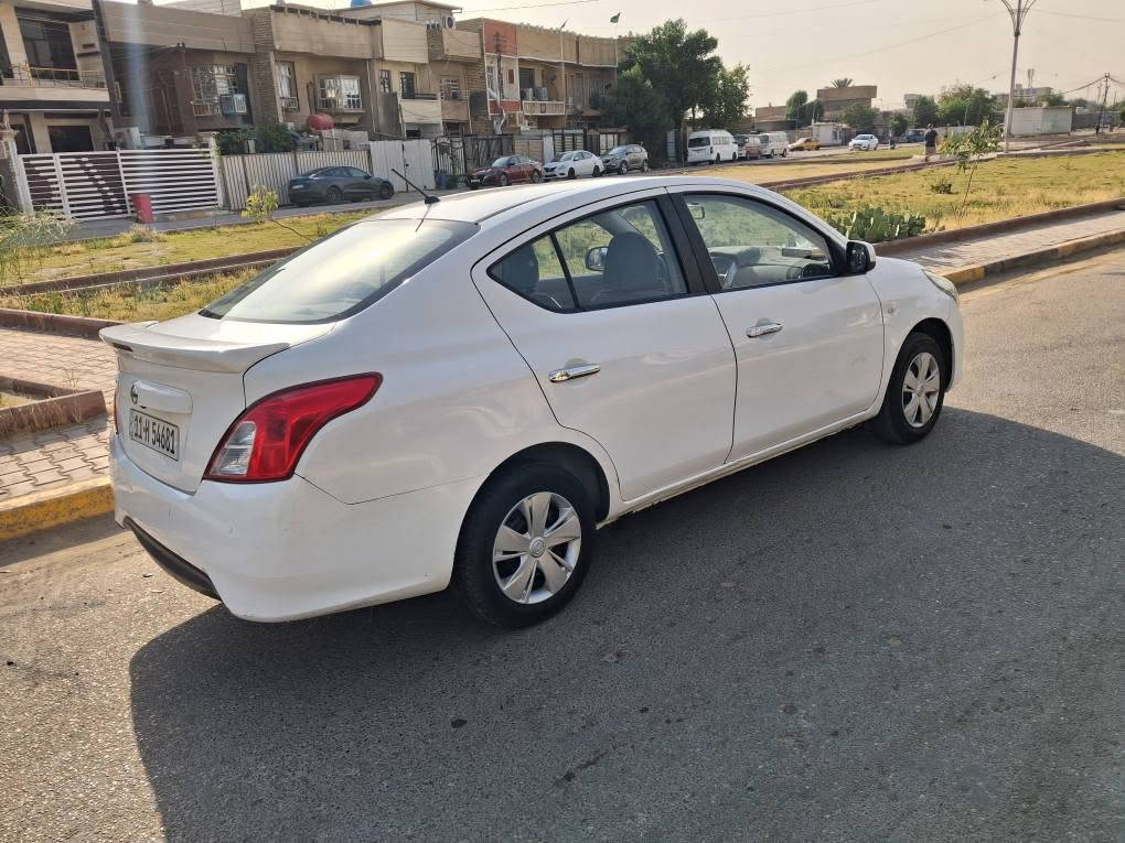 سياره سني هندي موديل ٢٠٢٠ بيه ضربه ب جاملغ الخلفي الايسر ومصلح وضربه خفيفه ب جاملغ الأيمن ومصلح مكينه كير تبريد خير من الله سنويه وهزه هاي سنه جديده التواصل ***********    غير متواجد على فيس بوك بغداد, العراق
