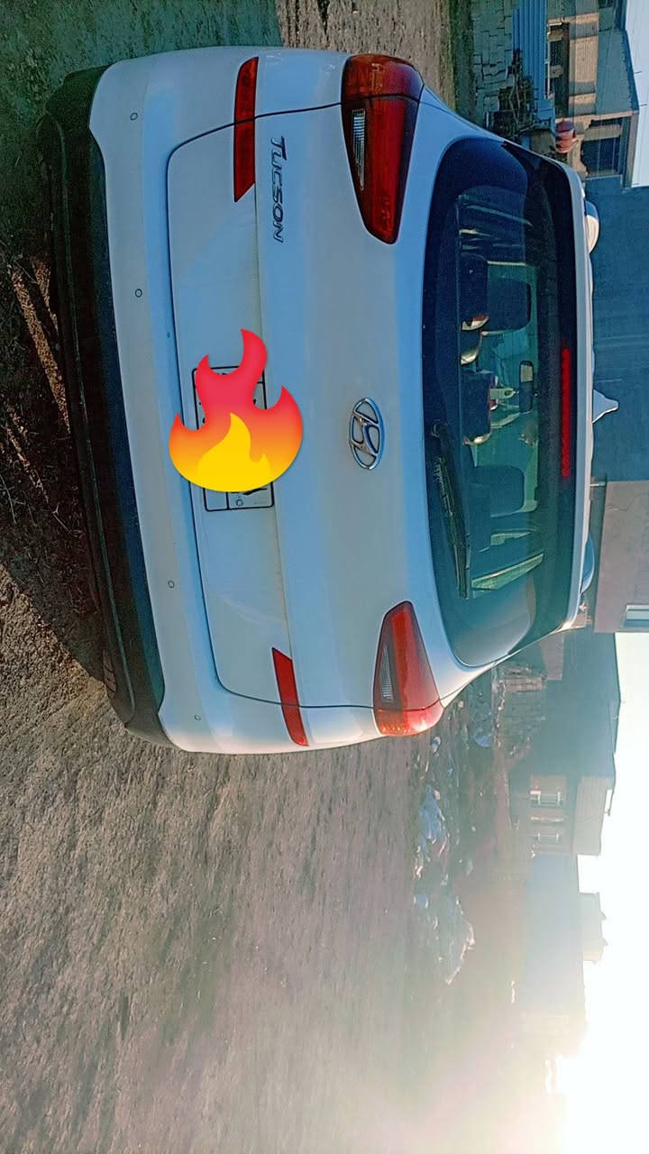 توسان 20كامل مواصفات ماعدا البني راما
ماشيه 48 مكفولة كفاله عامه 
ماعدا الباب الخلف السايق مفتوح 
بي بارد بكد باكيت الجكاير
اسياره مناسبه رقم بغداد
سياره فول ***********
مكاني الدوره 
***********اسعر اتصل وادلل
