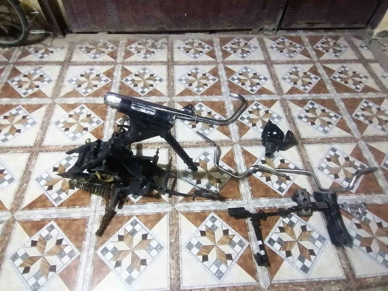 سلام عليكم
شاصي 2016 مال ارشة
صالنصة سولنك الأصلية جعرة
سكان بوكسر و سكان رياضي
شوتة مال نامة
دواسة مال سايق هية و الستان
شيال محرك
قاعده مال صدر
و جاملغ مال شاصي
تريدهن شلعة وحدة ب 125
تريد مفرد كلمن وسعرة الخاص مفتوح
مكاني بعقوبة بهرز باب الخان


**إذا كنت صاحب هذا الإعلان وتريد حذفه لأي سبب، رجاءا أرسل رسالة إلى الدعم الفني**