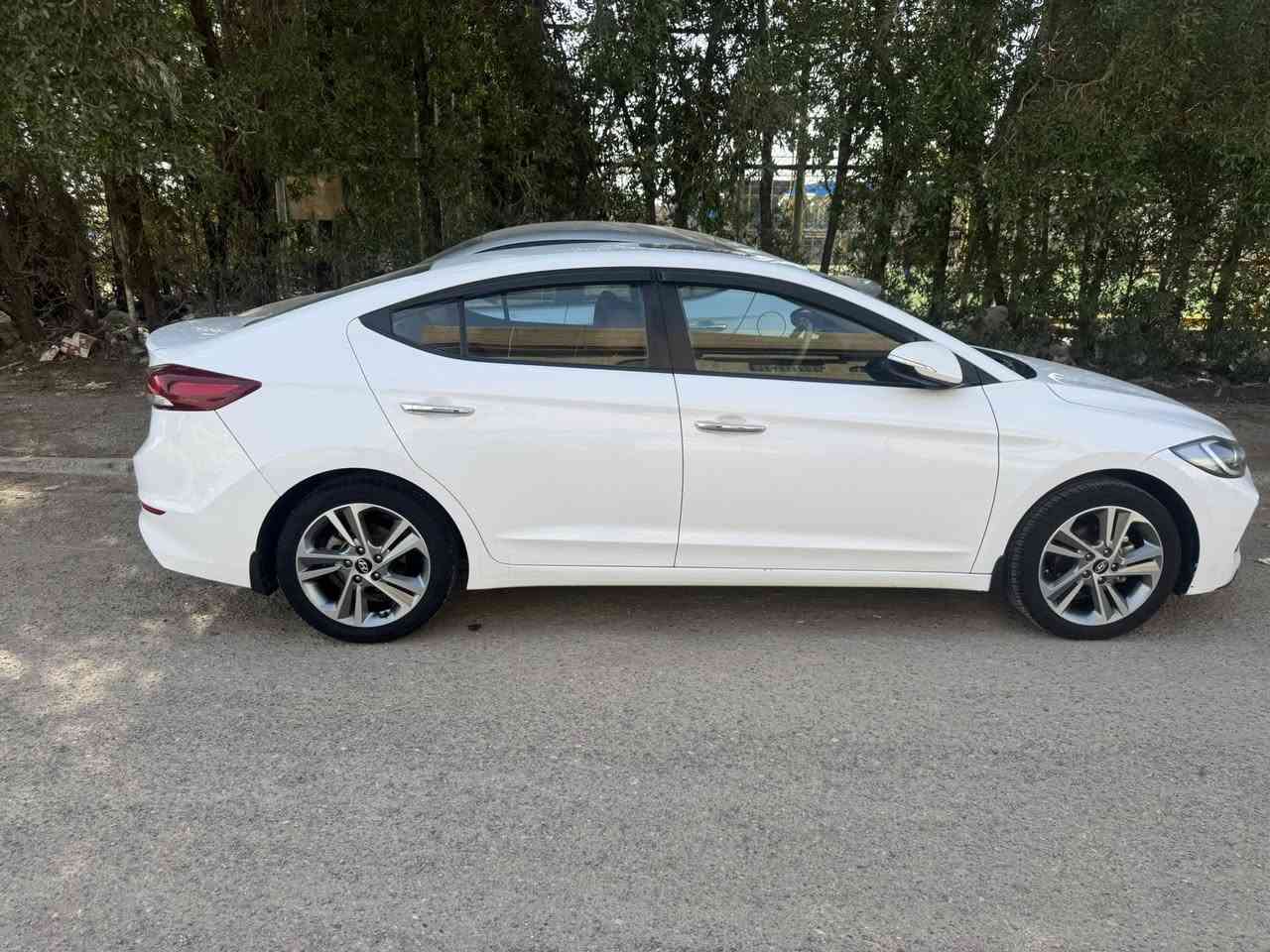 السلام عليكم النترا سوبر ٢٠١٩ فول مواصفات السياره خليجي مكفوله كفاله عامه بدون صبغ بدون بارد بدون حالوب بدون تزريف مال كهرباء السياره جديده  بأسمي ارقام انكليزي وهزه السياره جاهزه بدون نقص عليه ادامه كامله  السياره ماشيه 96  الف مكاني بغداد السيديه للاستفسار ***********  اقره المنشور زين اتصل وبخدمتك
