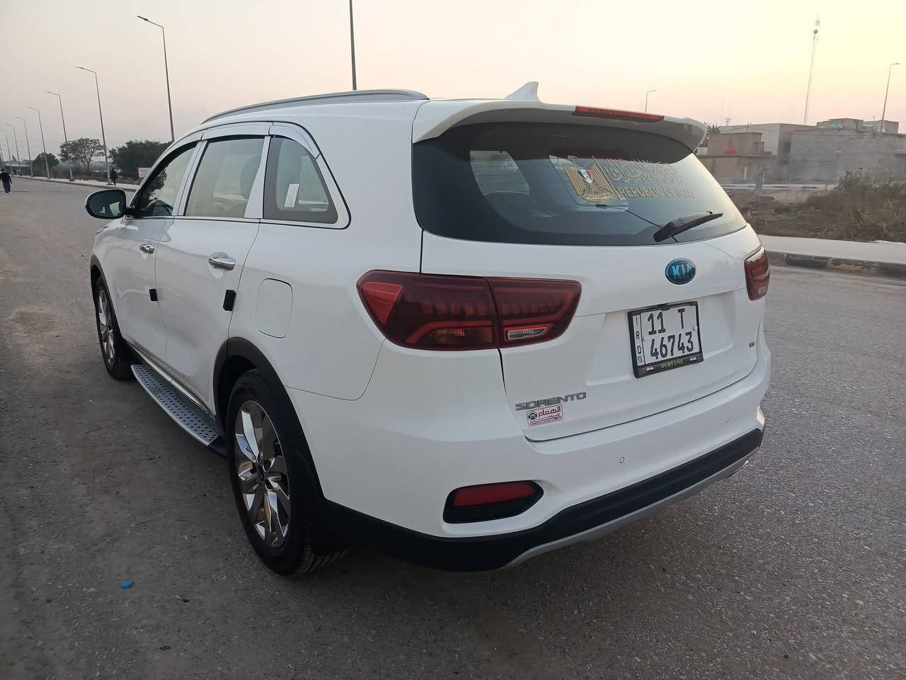 السلام عليكم
سورنتو 2020 خليجي 
مكفوله من لضربه ولصبغ 
عدا لبارد اصبعين فقط
فول مواصفات عدا
بانوراما 
بصمه 
شاشه كبيره 
كاميرا خلفيه 
قطعتين تبريد 
صندوق كهربائي 
كشنات كهربائي 
ويل 19 
مكينه 3600 
رادار 
حساس امامي خلفي 
لايت ناصي عالي زنون 
وبيها مواصفات بعد هواي 

السياره نضيفه جداً  استعمال شخصي 
ماشيه 104 الف حقيقي 
سعر  250 ورقه وبيها مجال بسيط 
مكان السياره واسط العزيزيه 
ملاحظه سياره بيه كم حالوبه ما ينشافين بس بسونار فقط
للأستفسار 
***********
