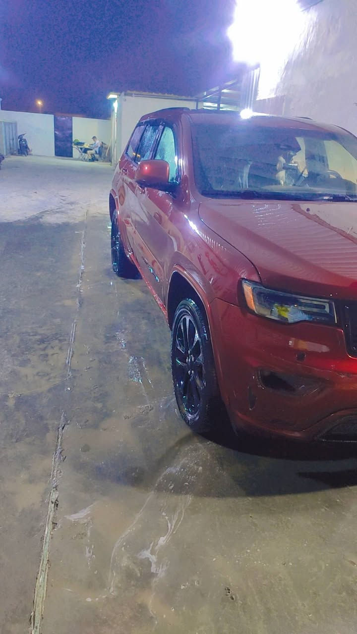 جيب بلاك توب
لون ماروني موديل ٢٢ 
السيارة فول مواصفات 
رادار امامي 
نقطة عمياء 
كشنات تدفئ 
ستيرن تدفئ
فتحة سقف 
صندوق كهرباء 
توقف ذاتي 
السيارة جديدة وحلووو 
عداد المسافة ٦٠ ميل 
السيارة فحص مؤقت بعدة 
السعر ٢٣٠ وبية مجال قليل 
العنوان بابل مركز مدينة 
اتصل وبيك خير وادلل ***********
