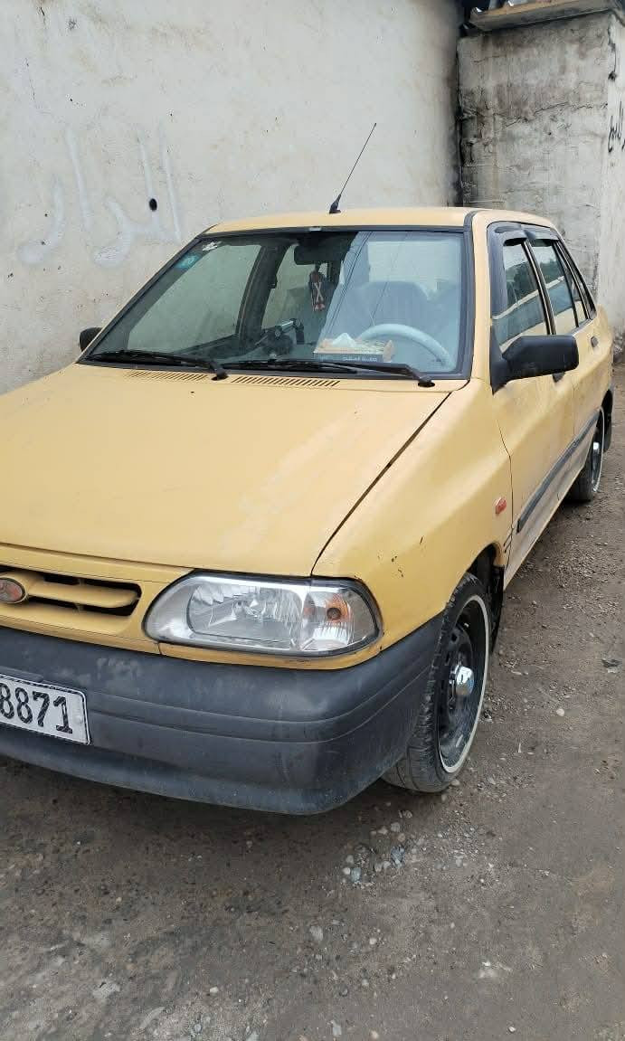 سلام عليكم سايبا 2013 رقم انكليزي
شواصي مكفوله تخم تاير جديد خط ابيض 
لاصبغ لاتبديل مكانهه بغداد الدولعي 
كير ومحرك نظاف بدون تبخير  رقم هاتف ***********
