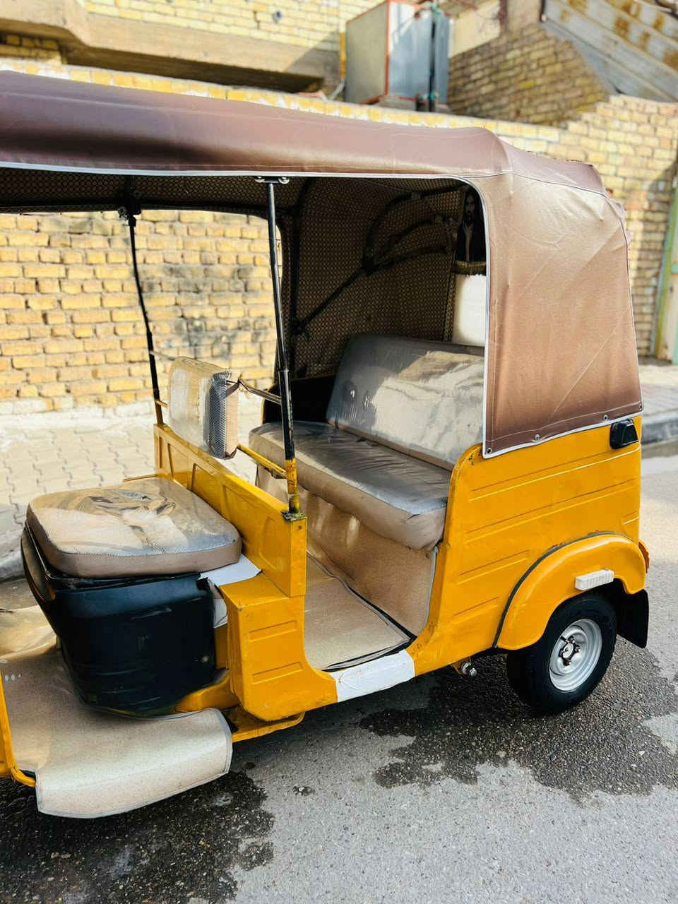 سلام عليكم تكتك ٢٠ للبيع مرقم نكليزي بسمي  بيهه ضربتين معمره مكينه كفاله تنقيص وتبخير سعرهه 6400بيهه مجال بسيط مكاني حسينيه راشديه للاستفسار ***********
