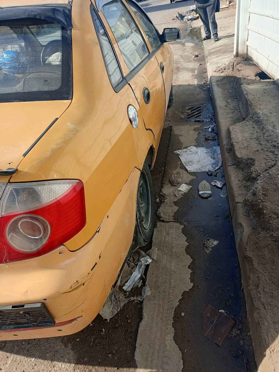 سلام عليكم سياره لبيع لو مراوس سعر 20   مكينه كير خير من الله سياره ناتختاج شي مامتواجد  عل فيس ،،،،***********
