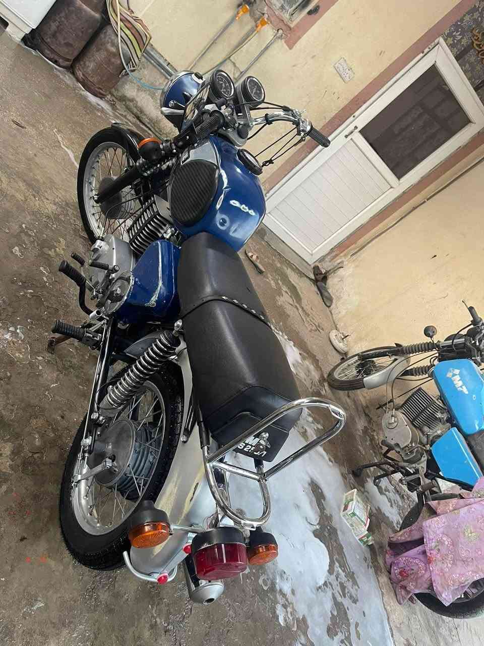 سلام عليكم ماطور 81 للبيع كله بلادي والماني كصه 2 دينمو بلادي رقم وسنويه اصولي تحويل دراجه كامله مكمله مكان بابل حله ***********

