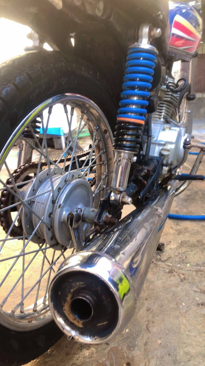 للبيع انتنس 24 شاصي اوراق اصولي 18 سعر خاص لمو شراي لا يدخل


**إذا كنت صاحب هذا الإعلان وتريد حذفه لأي سبب، رجاءا أرسل رسالة إلى الدعم الفني**