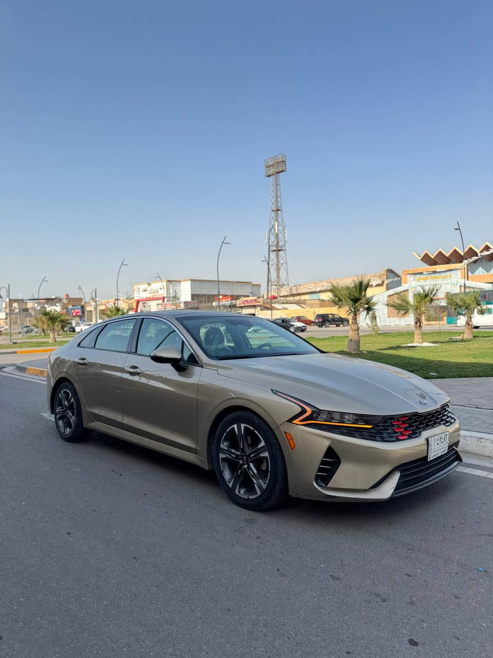 كي فايف K5 2021 للبيع  فئة EX اعلى فئه 
فول مواصفات  محرك 1600 تيربو  لون ذهبي 
  بصمة بانوراما تبريد قطعتين كشن كهرباء  وكامره خلفية وصندوق ذكي  السيارة ماشية 80،000 نظيفة ما ناقصه شي فقط طخات خفيفه وعندي صورهن للاستفسار 
الحادث/  مالتها تقرير غرق 
الرقم / معوقين وعندي وكالة عامه باسمه 
رقمي / *********** 
السعر / 165 البصرة, العراق
