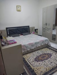 بيت للبيع بحي الجامعه قرب مجمع حيدر حجي هندي مساحته 100 متر بناء جديد ...