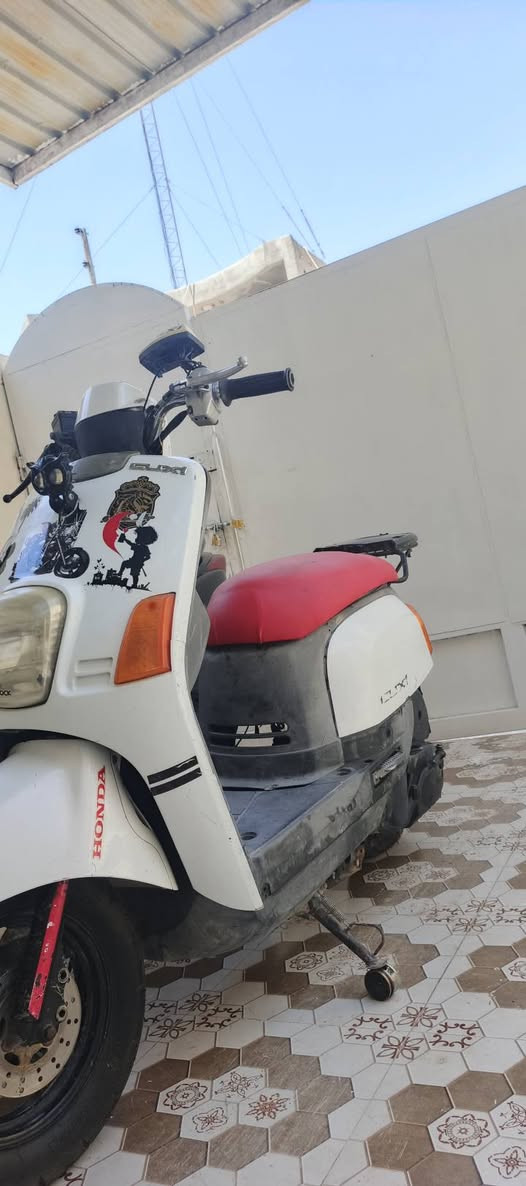 سلام عليكم.. ماكس بوليس موديل2008 كابريتر نص نكره نص هندر مكينه خرسه الكفرات بلاد ونضاف الكهربائيات كله شغاله مكان بعقوبه سعره (525) وبيه مجال حك جيتگ الرقم***********
