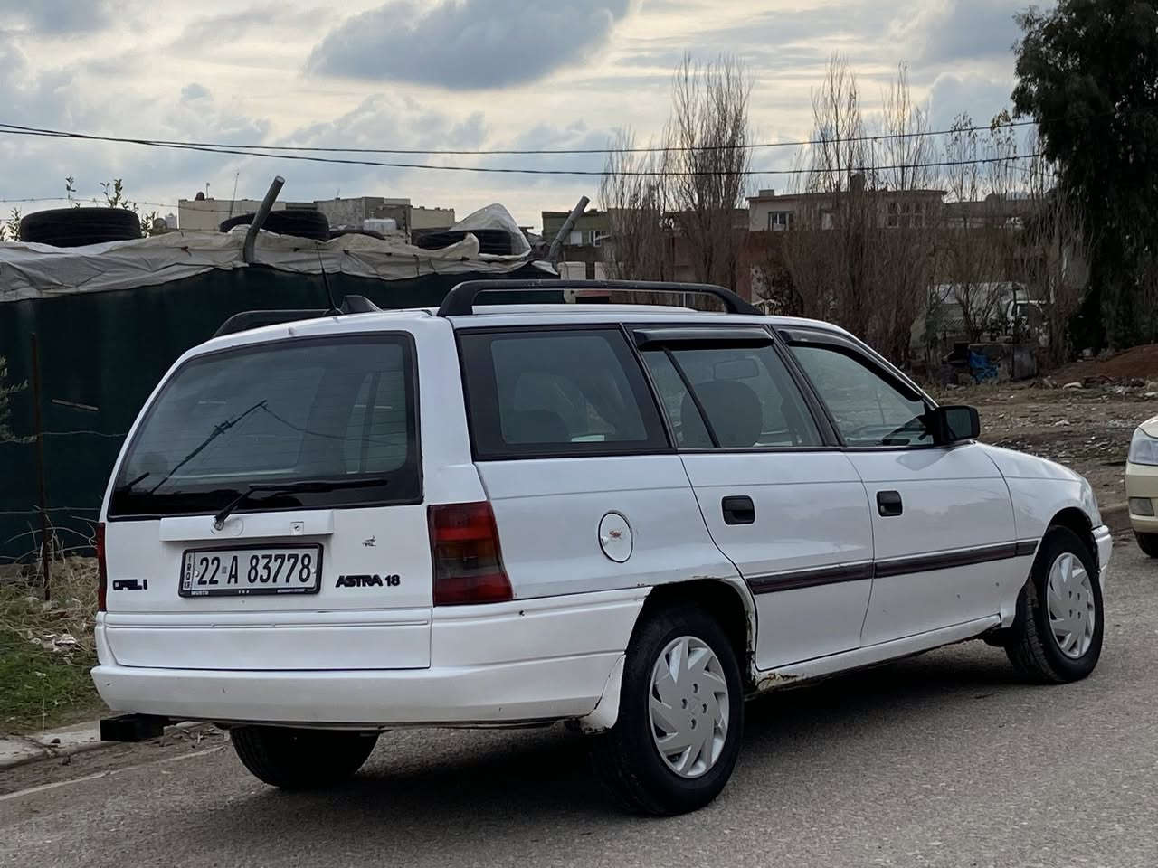 اوبل استرا 1994 محرك 18 كير عادي رقم اربيل شرط التحويل او وكاله بدون حادث السعر 50 ومجال العنوان دهوك سميل رقم الهاتف *********** واتساب فايبر
