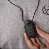 كامره تصوير منضور شخص اول هيه وملحقاته كامله  تفيد الي يحب يصور هوه وي...