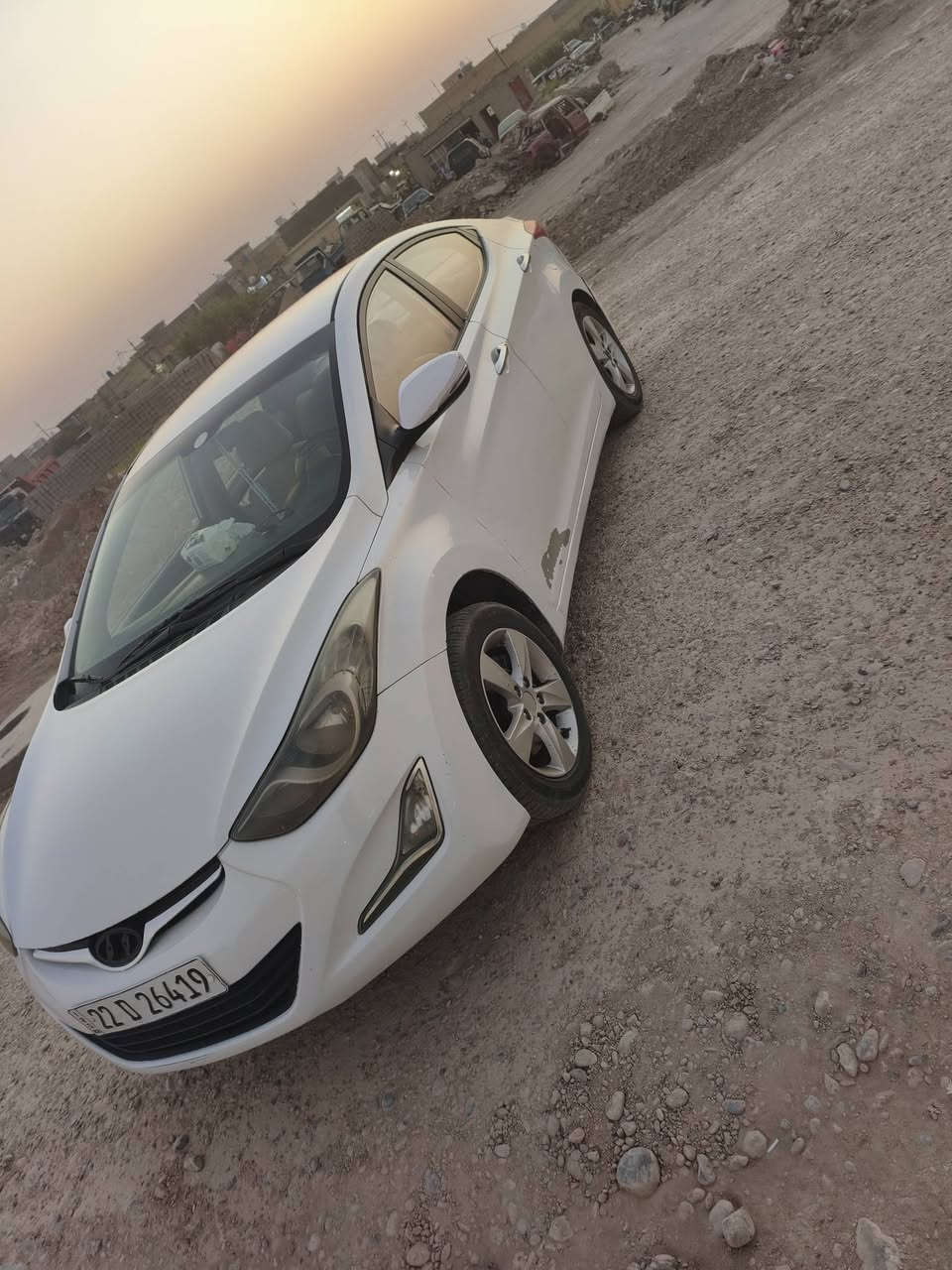 الانترا خليجي 20012 حمرك 1600 السعر 95 بيه مجال للشراي ***********
