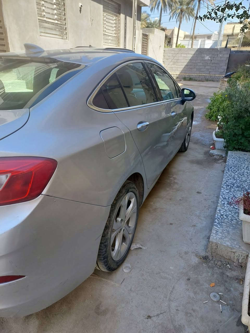 سيارة شوفر كروز  موديل  ٢٠١٨  ماشية  ٨٦   لون سيلفري امريكي   بيهة جاملغ وبنيد  سنوية  صارلهة  ٣  اشهر  منتهية   عندي وكالة  ام الصورة  بيهة  طخة صغيرة  بالدوسة    ٨٥   ورقة  قفل      ***********
