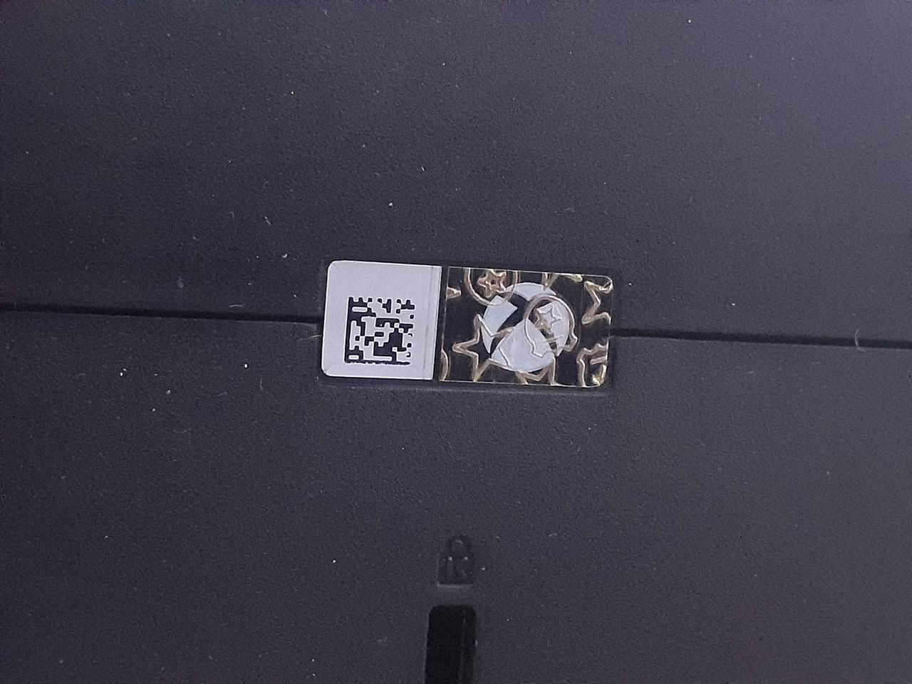 السلام عليكم عندي سوني xdox one
السوني نضيف جديد موجود علي الختم مالشركة اصلي 
مع جوستك اصلي 
ومحولة الأصلية 
واليجدي الأصلي مالسوني 
التواصل معي تلجرام @s_77gr
ورقم الهاتف 0770 175 8625 
السعر 135الالف بي مجال
