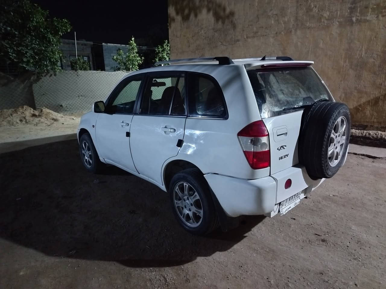 السلام عليكم تيكو للبيع موديل 2012مكينه كير كفاله كير ميكانيكي السياره لاضربه ولا تبديل مكان السياره حله ابو غرق للاستفسار الاتصال على الرقم ***********
