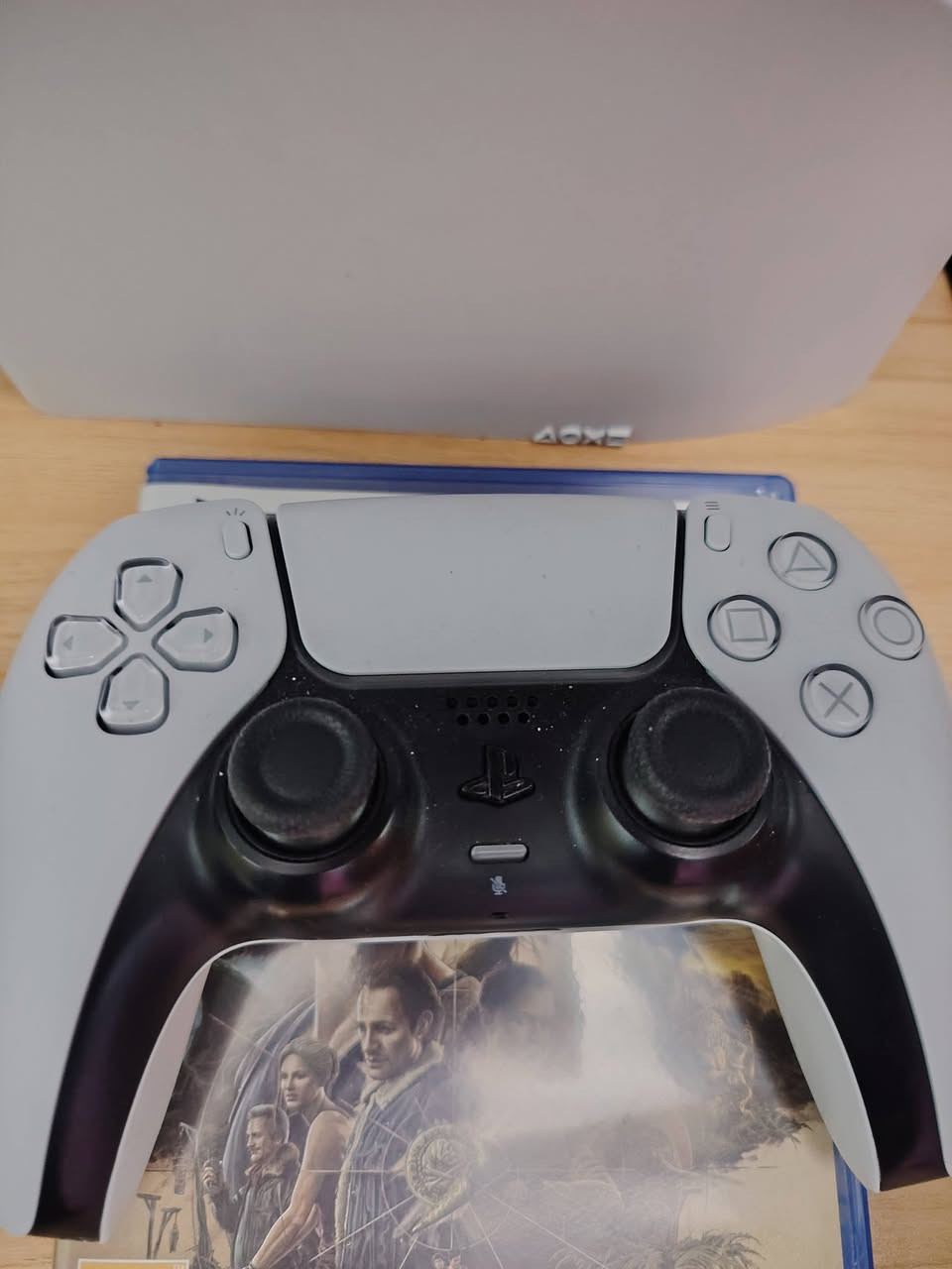 سلام عليكم شباب  عندي بلاي 5 سليم للبيع  كامل ملحقات
نظافه 100 100 كربلاء 🤍
***********
