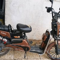 ماطور شحن 5بطاريات.  موصل الجانب الايمن