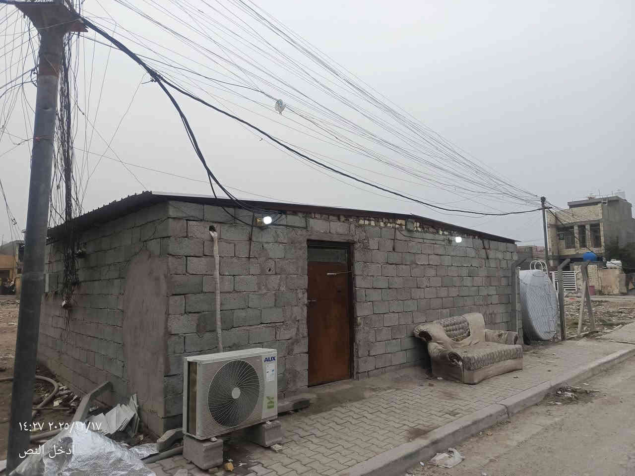 مولدة أهلية 
نوع كمنز ١١٤ / ٢٤ ولف 
سعه ٢٥٠ KVA 
حملها ٤٥٠ 
مكان جسر ديالى حي الحكيم 
قرب دائرة المجاري 
باقي التفاصيل ***********
