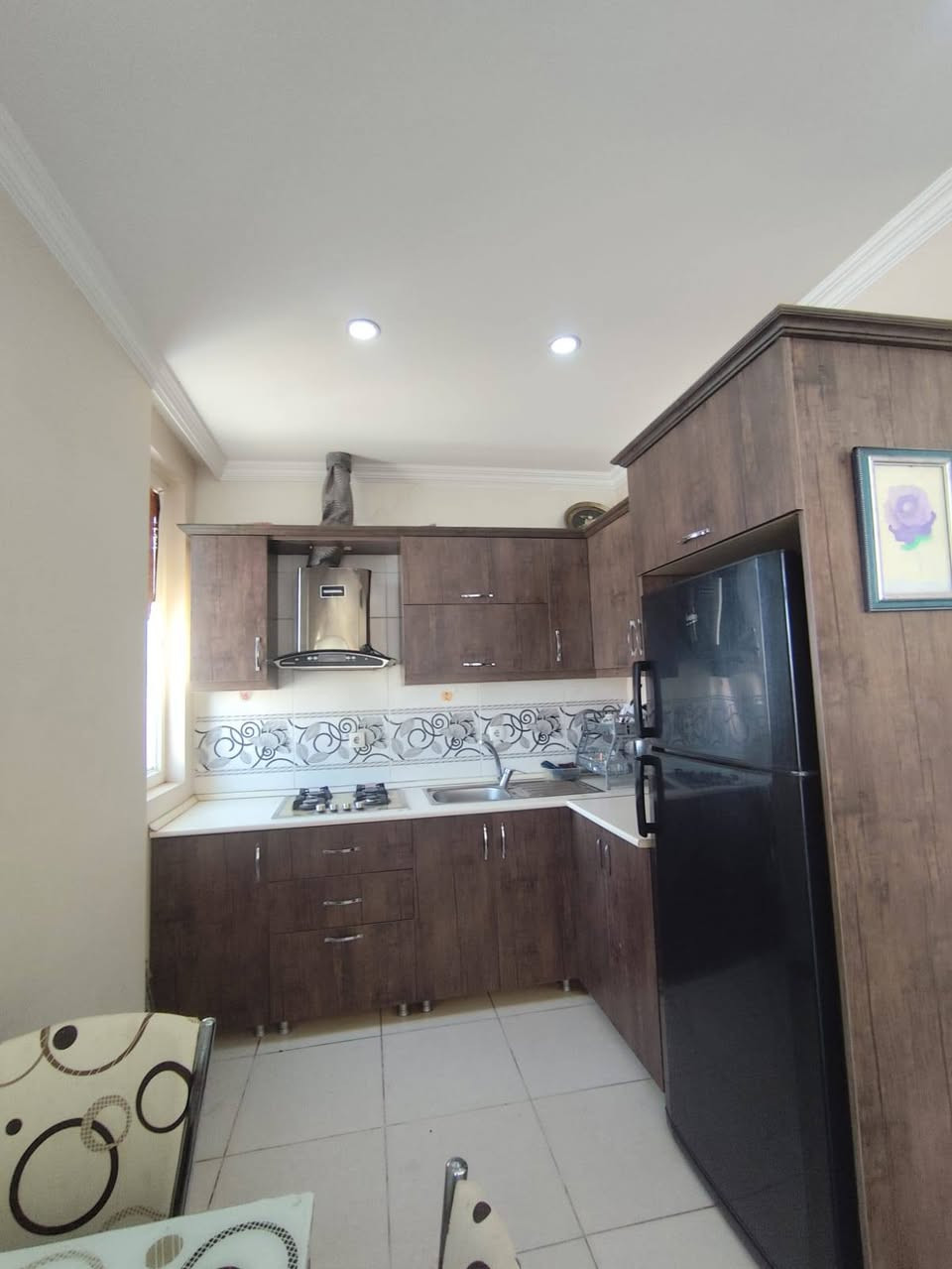 مجمع روز تاور في أربيل
على طريق كسنزان العاب مجدي لاند
شقه الايجار شهري موثث مساحه ٨٥متر 
غرف نوم +صاله+حمام +مطبخ 
24 ساعة كهرباء
خدمات شهريه 55
جدن سعار مناسب 
للاستفسار تعال خاص الواتساب
***********
ملاحظه  يتوفر لنا بيوت وشقق ايجار بيع وشراء
