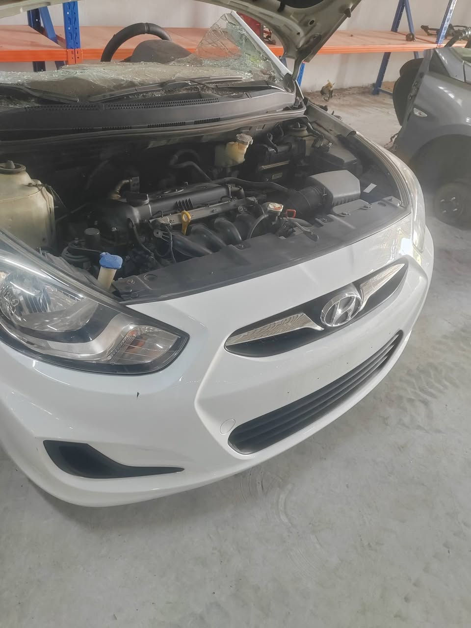 سلام عليكم قطع غيار اكسنت ١٣ خليجي أبواب جنطه محرك كير بجم حداديه مكاني بابل الاسكندريه ***********
