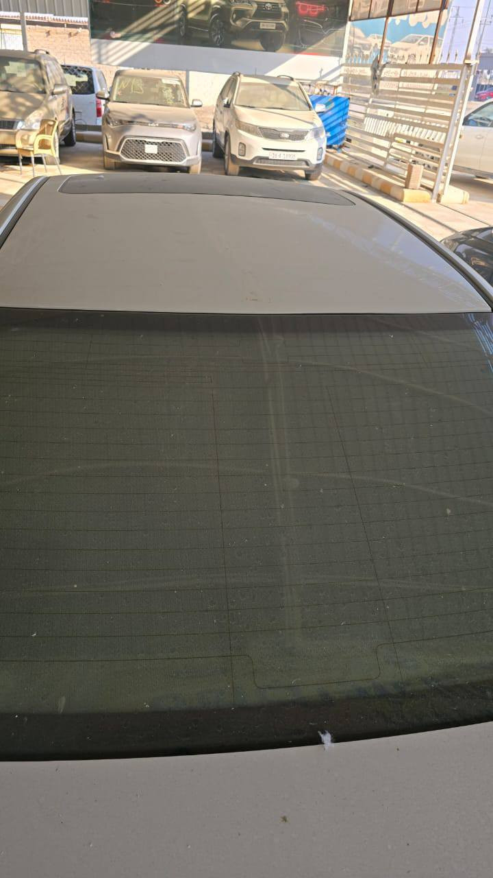 دليل العراق  السيارات 
اوبتما ٢٠١٠ بيه داير جاملغ الخلفي وبيه شويه جوه الباب صبغ موضح بسونار ولباقي كفاله فول مواصفات عدا البصمه السعر ١٣٣ وبيه مجال 
رقم الهاتف+واتساب ‏‪***********‬‏
