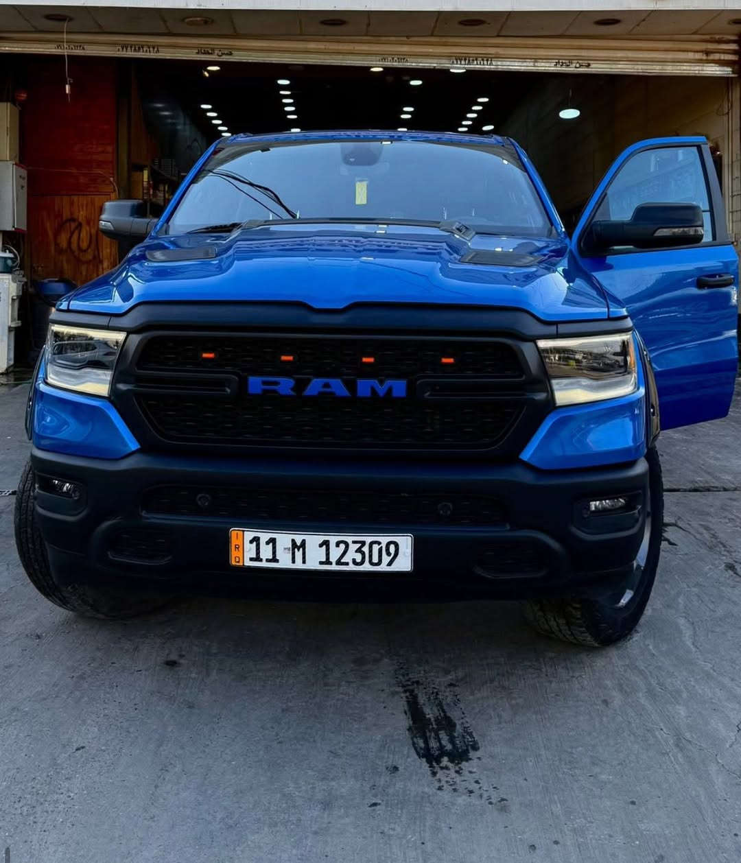 السلام عليكم رام بك هورن للبيع حادث جاملغ وبنيد ماشيه ٢٧معروفه مواصفات البك هورن السعر عند التصال *********** مكاني بغداد
