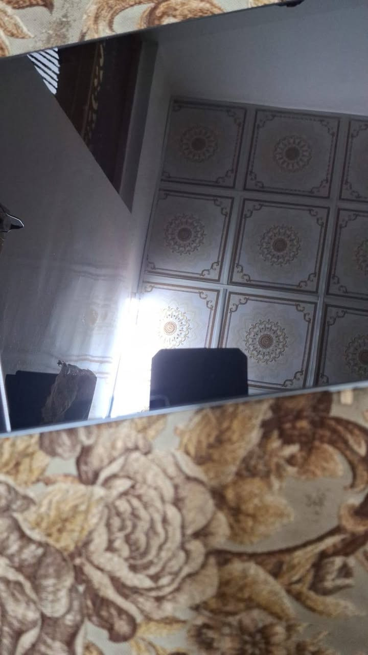 سلام عليكم ايباد جديد مستخدم اسبوع واحد مكان بغداد جهاز اي زلق ما بيه بعده جديد***********
