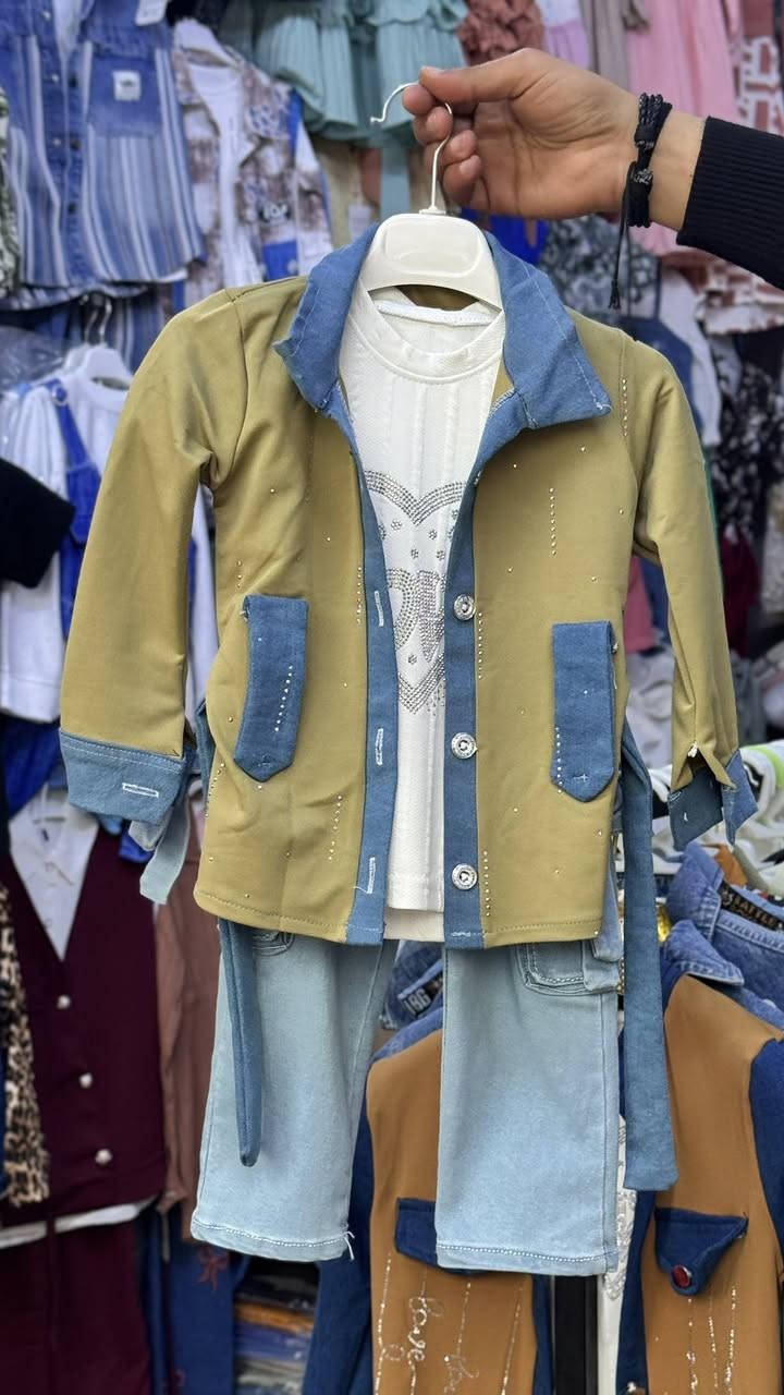 سوت بيبي بناتي ٣ قطع ♥️
القياس : ٢-٥ سنه 
بيبي العبيدي ❤️
لسنا الوحيدون لكننا الأفضل 🤍💯
زورونا في موقعنا الكائن : بابل - المحاويل - حي ١٧ - الشارع العريض ✅
 اوقات الدوام من ٩ صباحاً - ١١ ليلاً 
تشرفونا بكل وقت 
متوفر توصيل لحميع محافظات العراق 🤍🇮🇶
للأستفسار مراسلة الصفحه او واتساب 
*********** 
*********** 
🛑نعتذر عن الرد على التعليقات 🛑
